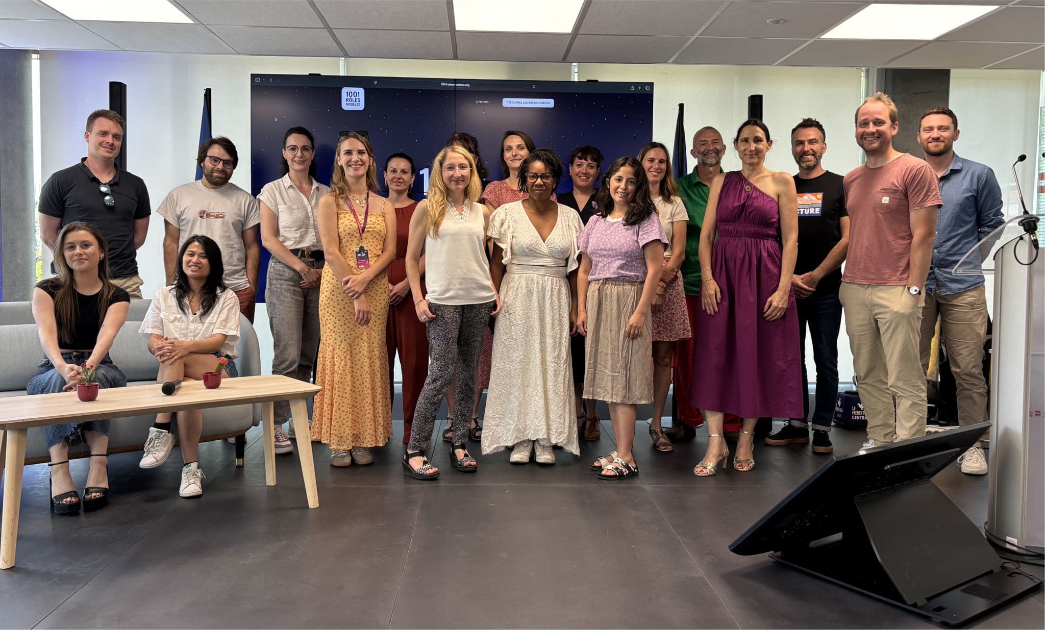 L'équipe du mouvement 1001 Diversités réunie lors d'un atelier